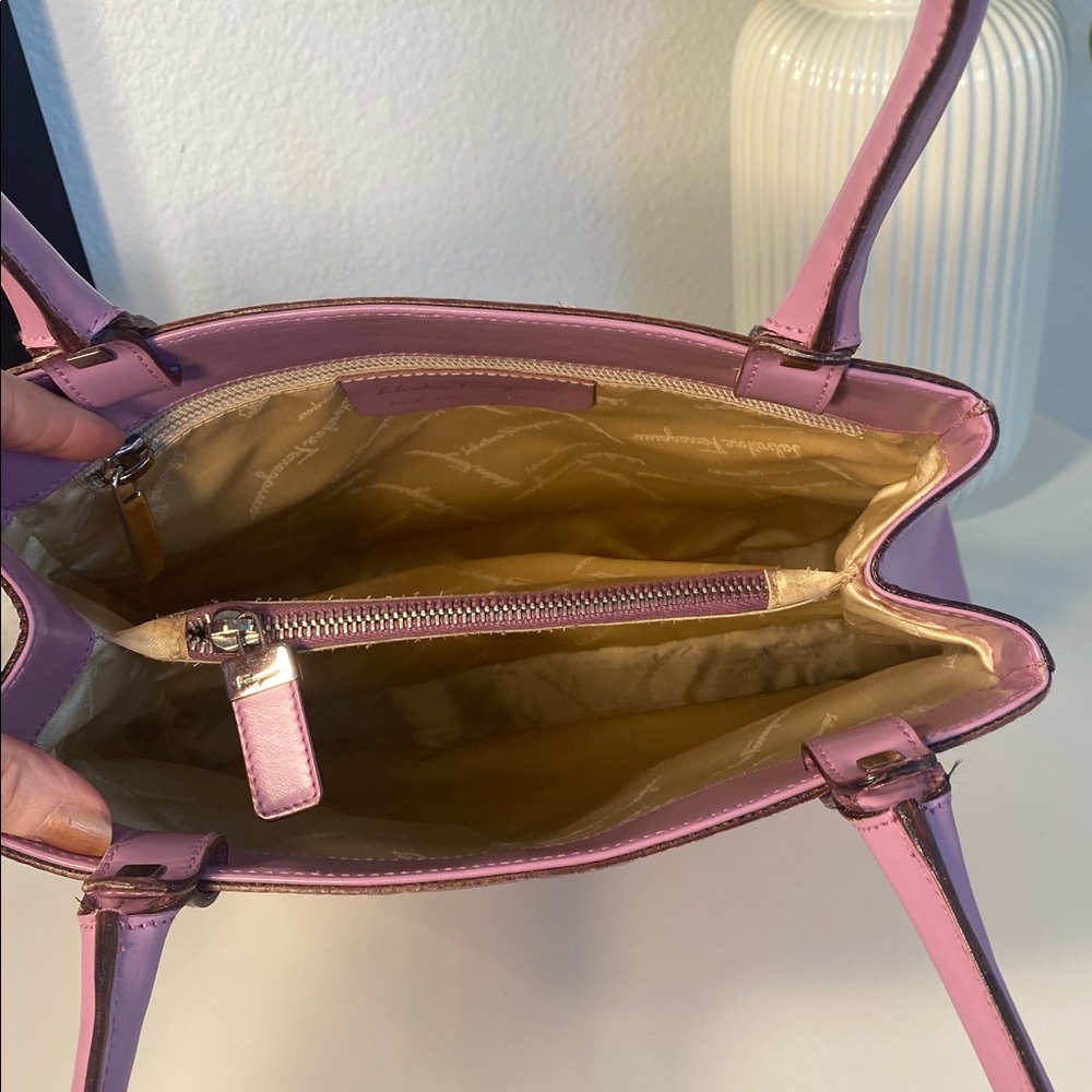 Salvatore Ferragamo Gancini Logo Lavender Leather Tote - Picture 7 of 13